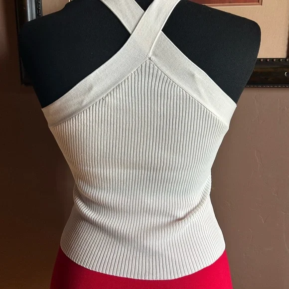 White Halter Top Sweater Design NWT - Picture 6 of 9